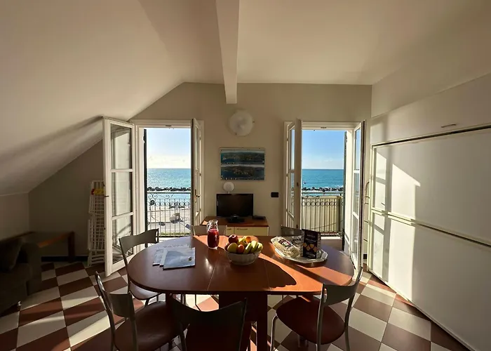 Giada Apartman Moneglia